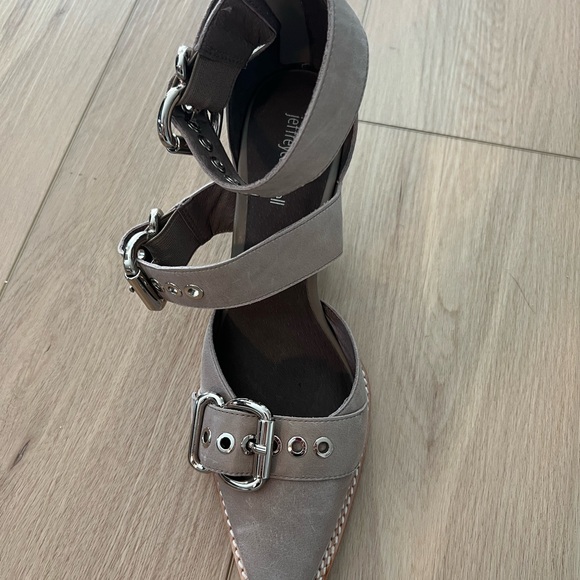 Jeffrey Campbell Hendrix - Picture 8 of 8